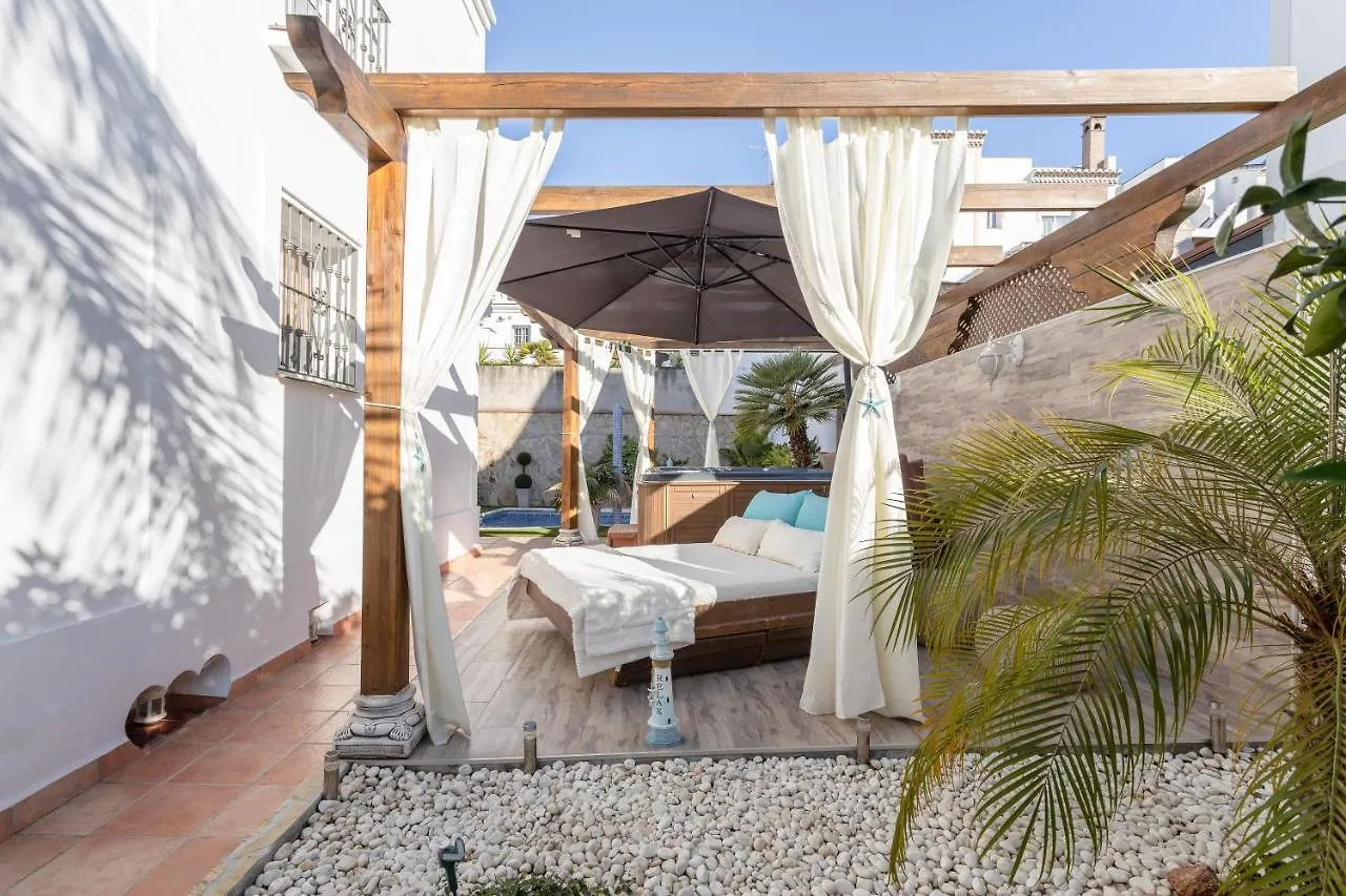 Villa Maite ネルハ スペイン